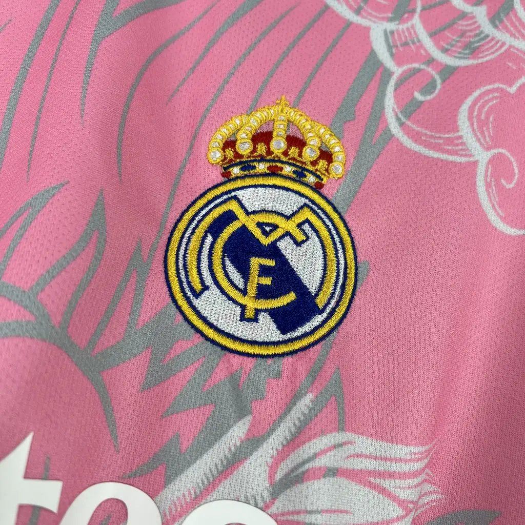 BOOTS SUPPLY Real Madrid Pink Dragon Kit - Jersey
