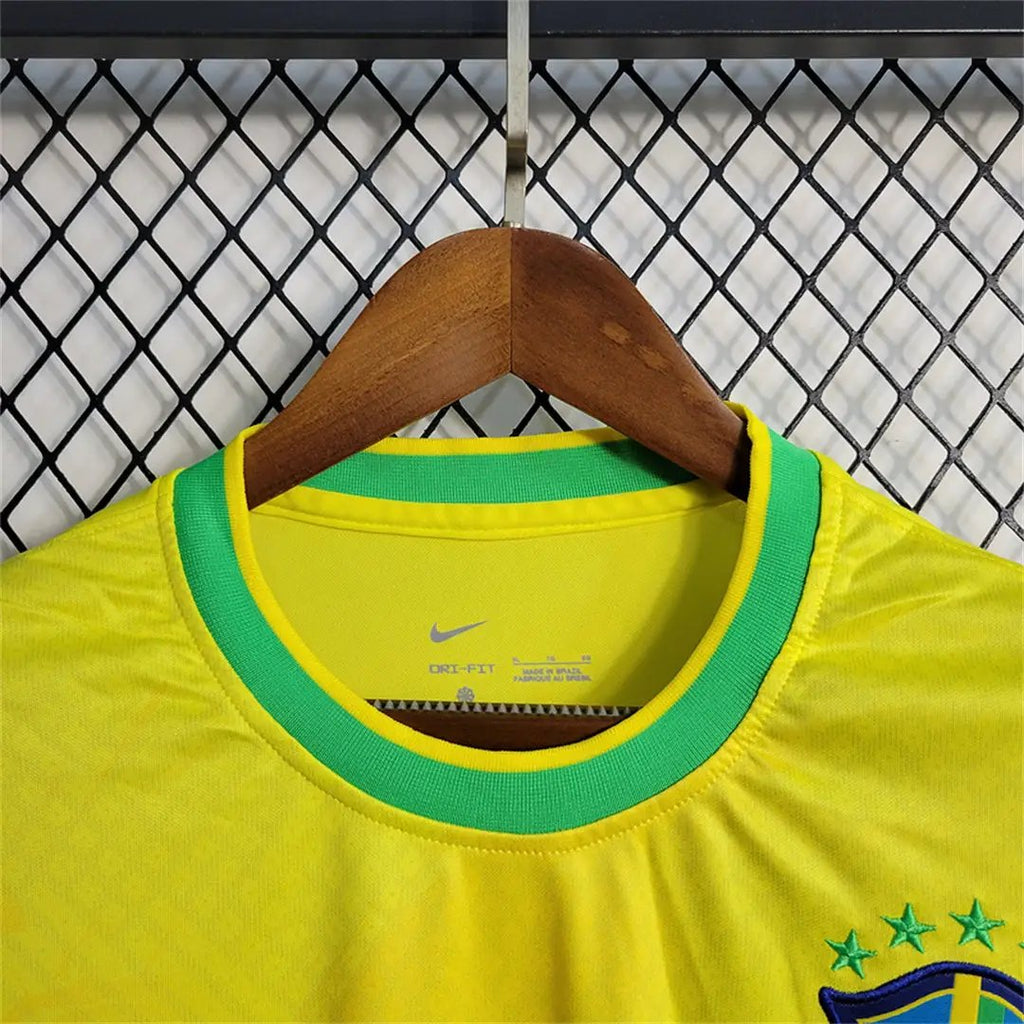 BOOTS SUPPLY Brazil Yellow Pigeon Kit - Jersey