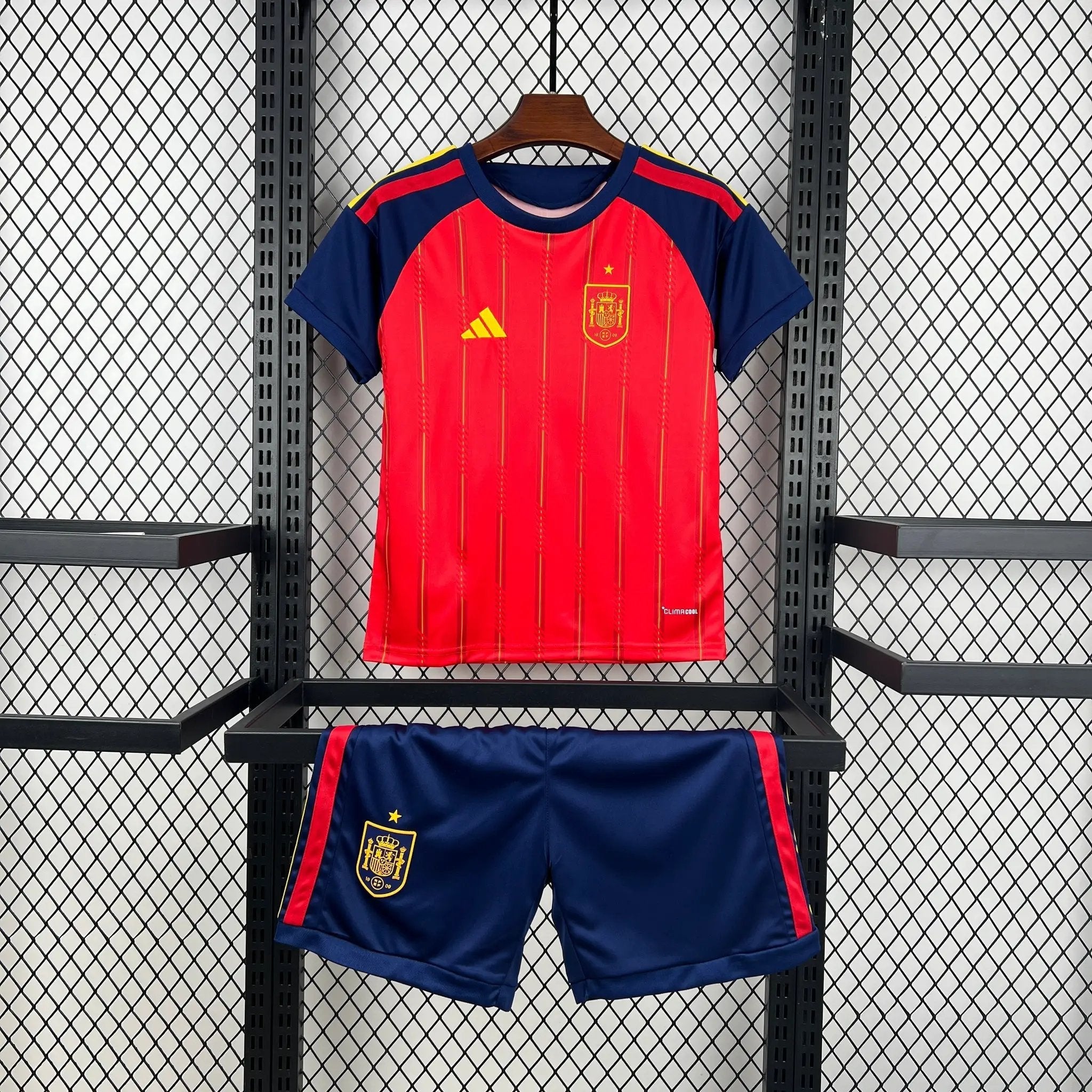 BOOTS SUPPLY Spain 2026 Home Kids size - Kids