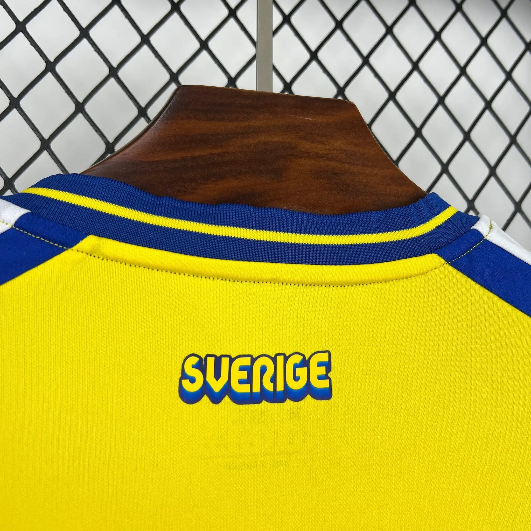 BOOTS SUPPLY Sweden 2026 Home Kit - Jersey