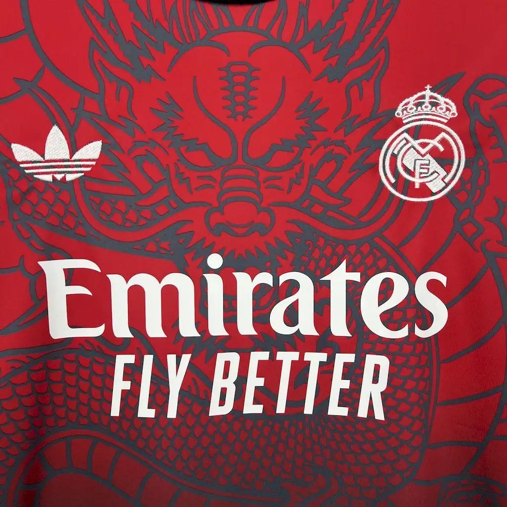 BOOTS SUPPLY Real Madrid Red Dragon Kit - Jersey