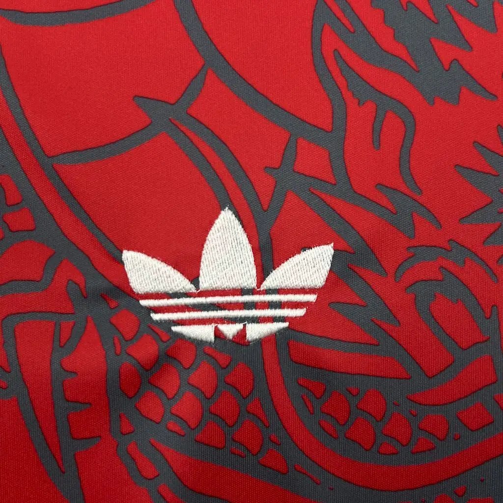 BOOTS SUPPLY Real Madrid Red Dragon Kit - Jersey