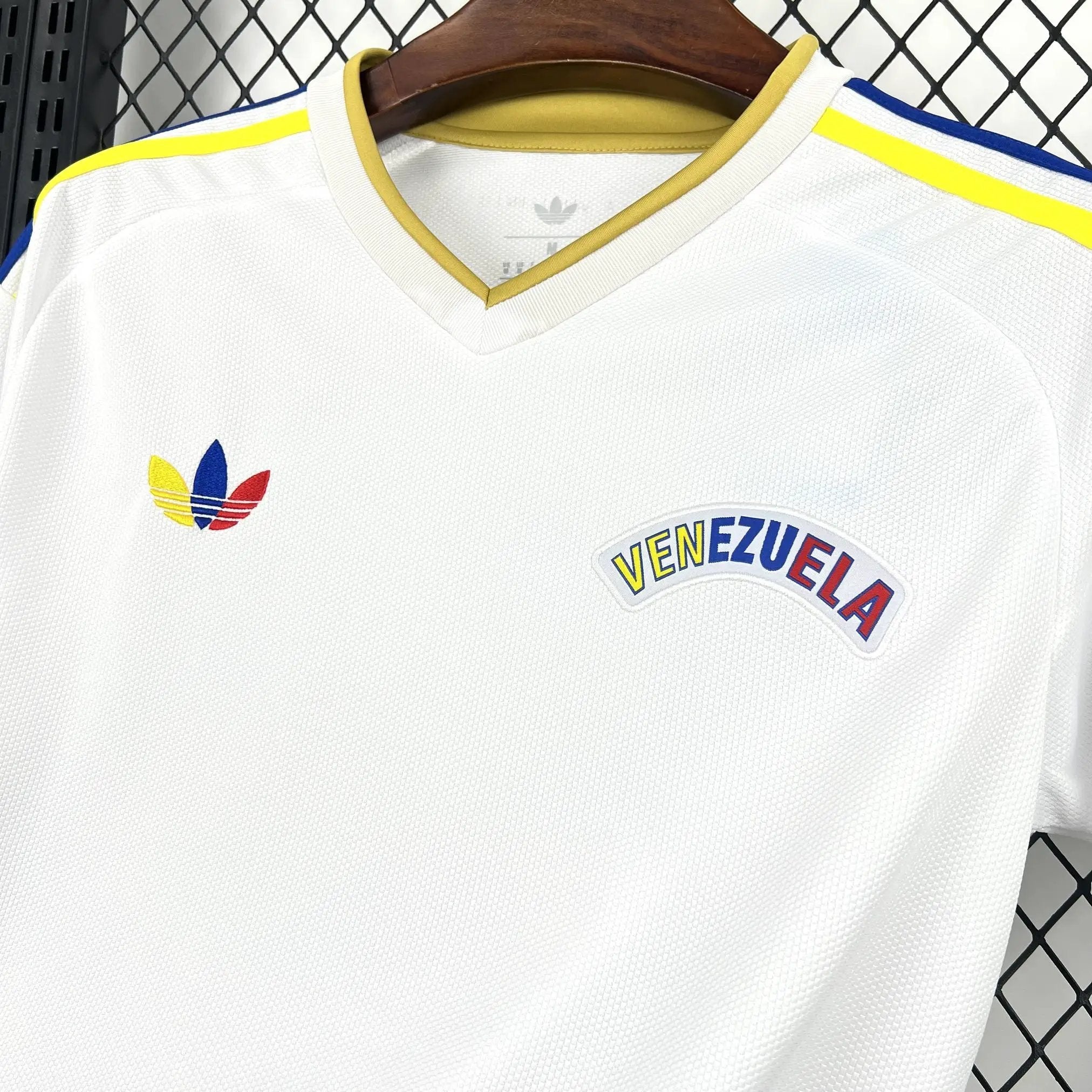 BOOTS SUPPLY Venezuela 2026 Away Kit - Jerseys
