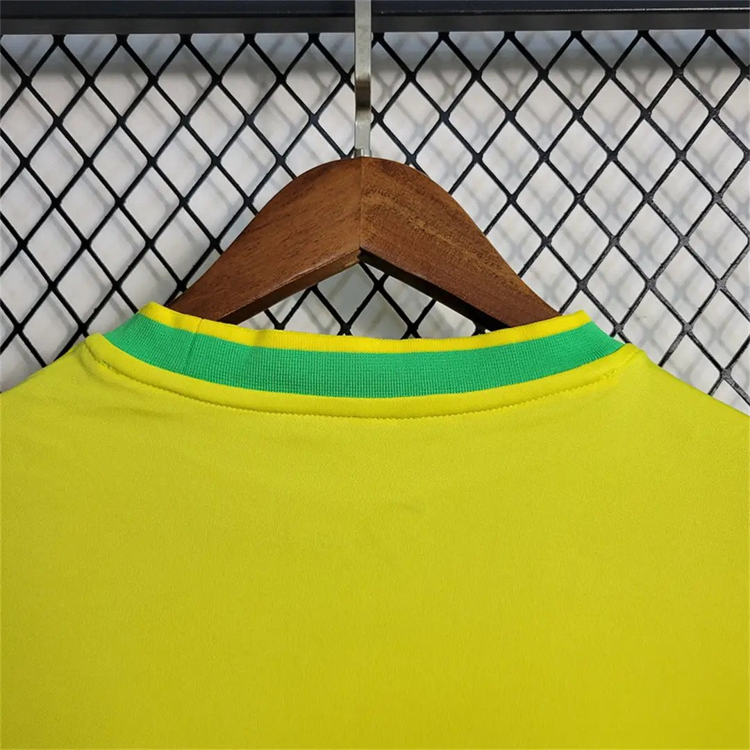 BOOTS SUPPLY Brazil Yellow Pigeon Kit - Jersey