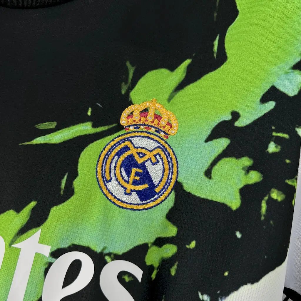 BOOTS SUPPLY Real Madrid Green Claw Kit - Jersey