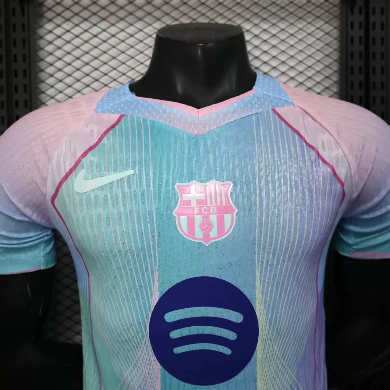 BOOTS SUPPLY Barcelona Blue/Pink Aurora Kit Player Version - Jersey
