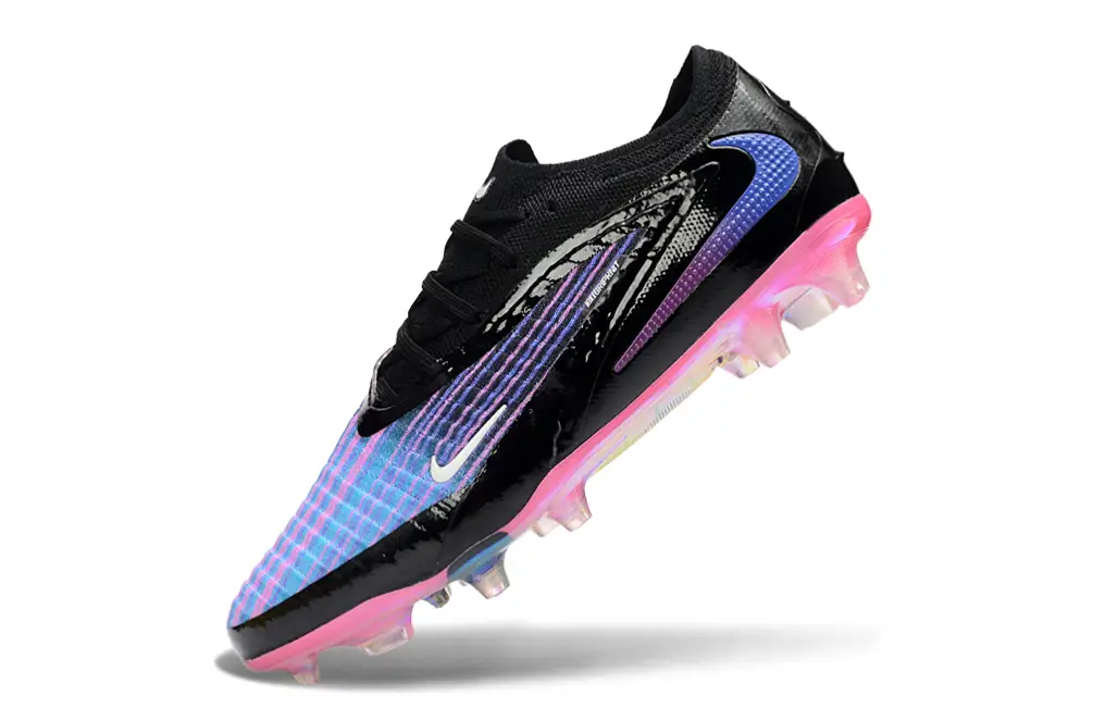 Nike Phantom 6 Elite Firm Ground Soccer Cleats on field