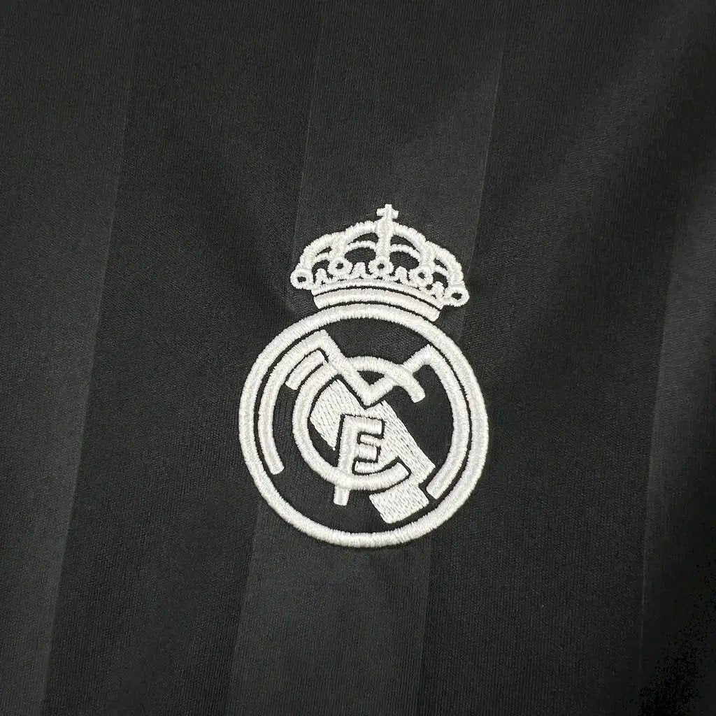 BOOTS SUPPLY Real Madrid Black Special Kit - Jersey
